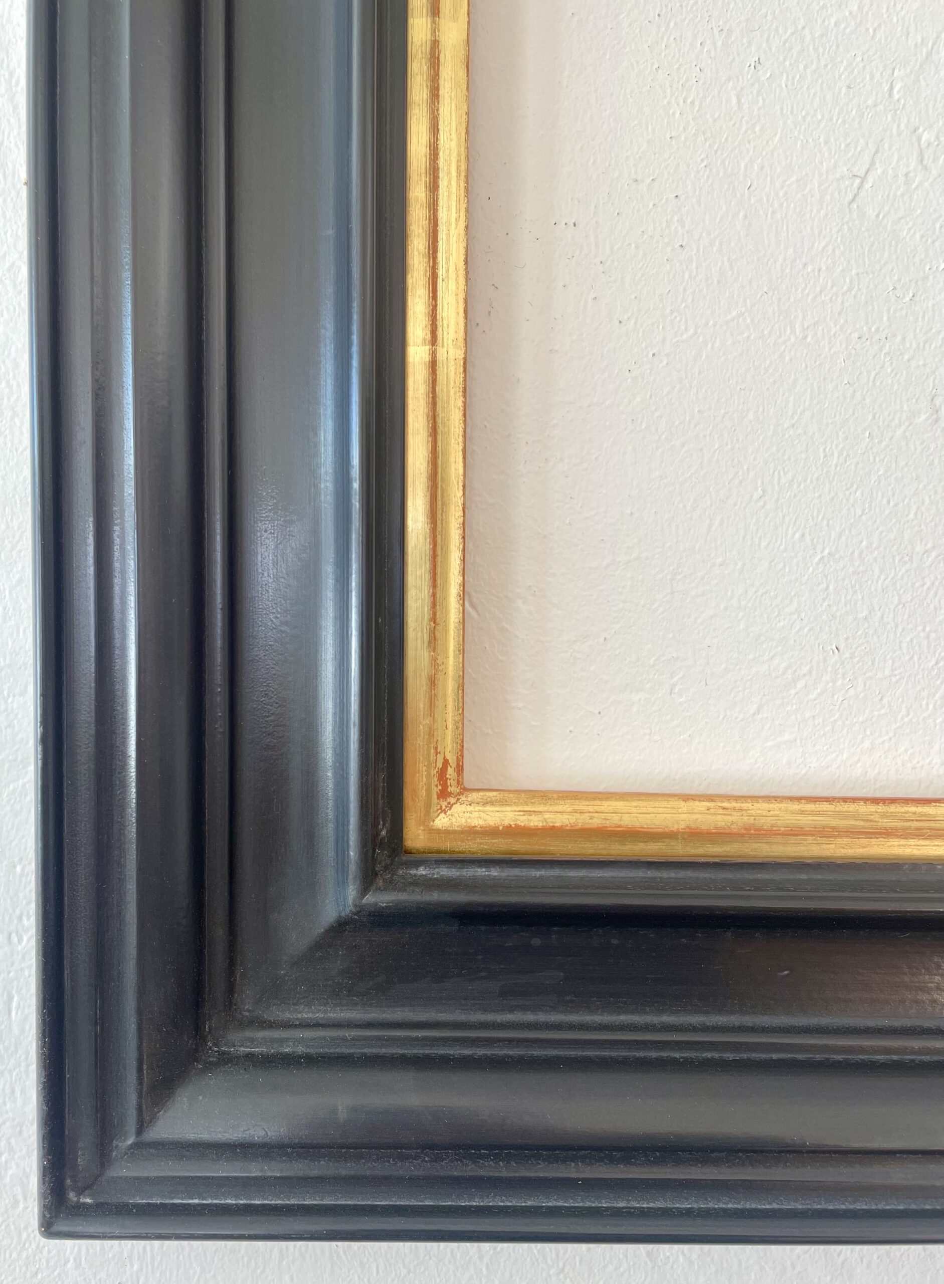 12x15 contemporary: 22k liner and polished black bole #15